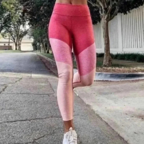 Outdoor Voices Pink Tri-Color 7/8 Spring Athletic Yoga Run Leggings Size: Small - Picture 1 of 11